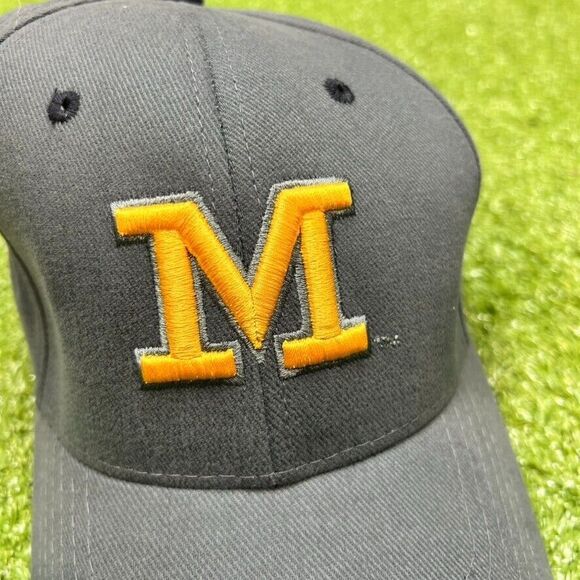Michigan Wolverines Vintage Baseball Hat Team Starter Embroidered Block M S/M - Picture 6 of 6